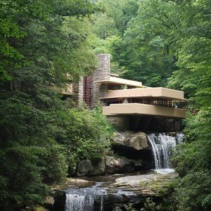 Meet your Posher, Lorraine